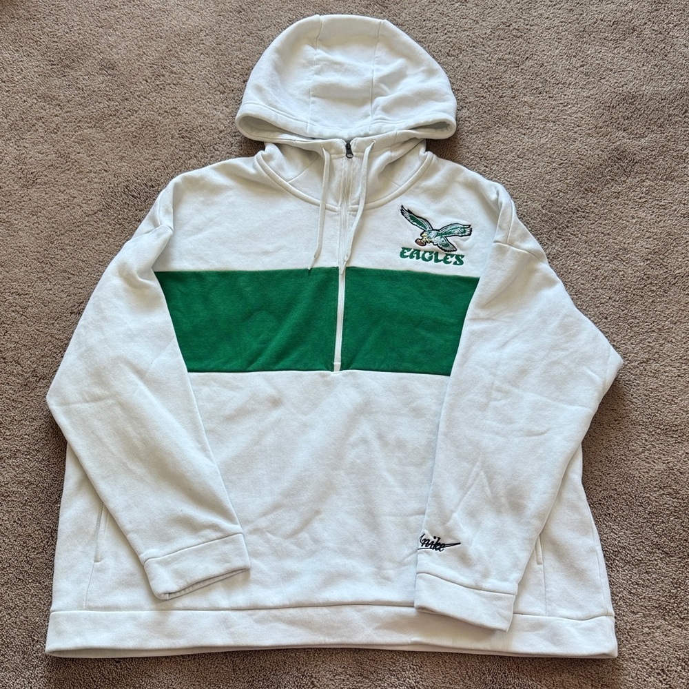 Nike White and Green Hoodie - Picture 2 of 7